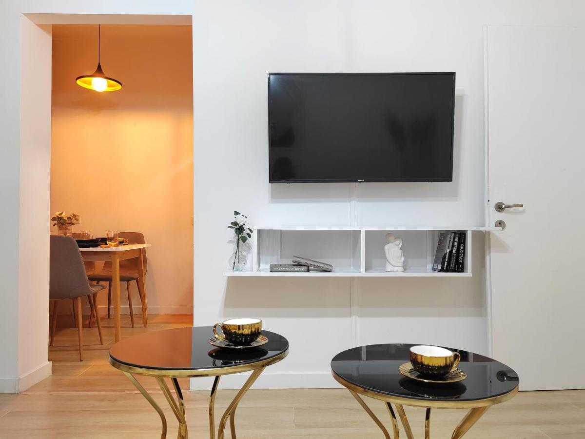 City Sqare Apartment Verde Скоп'є Екстер'єр фото